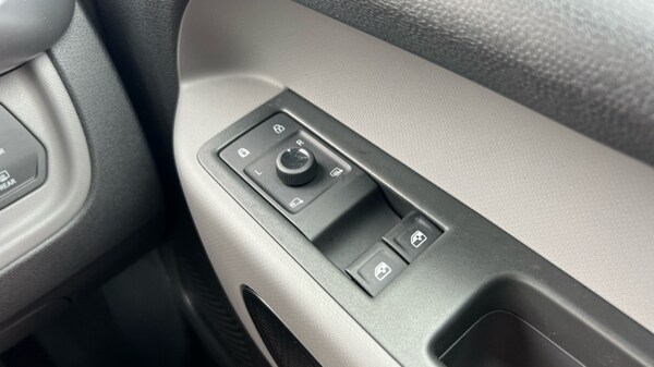 Used Volkswagen ID.Buzz 2024 for sale - 75439644: Photo 36