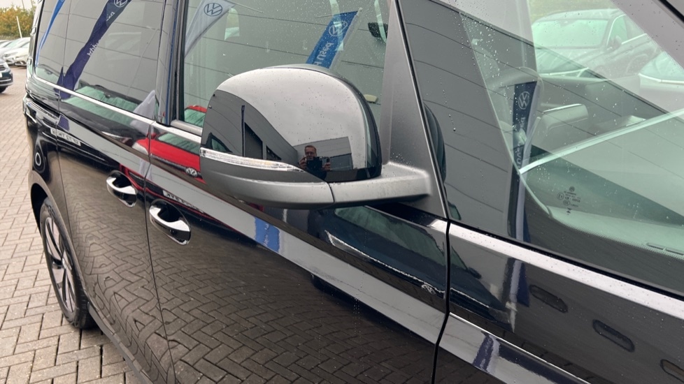 Used Volkswagen ID.Buzz 2025 for sale - 77031302: Photo 42