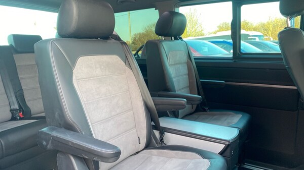 Used Volkswagen Caravelle 2020 for sale - 75439787: Photo 44