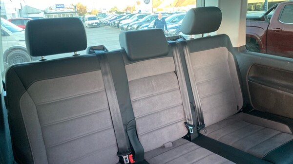 Used Volkswagen Caravelle 2020 for sale - 75439787: Photo 45