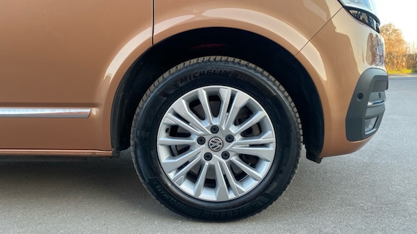 Used Volkswagen Caravelle 2020 for sale - 75439787: Photo 5