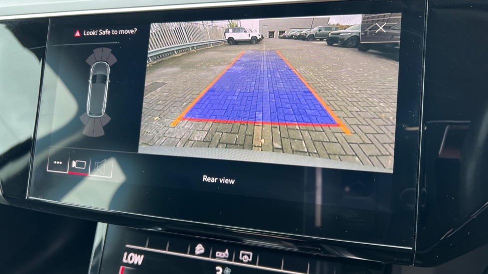 Used Audi e-tron 2020 for sale - 76375489: Photo 37