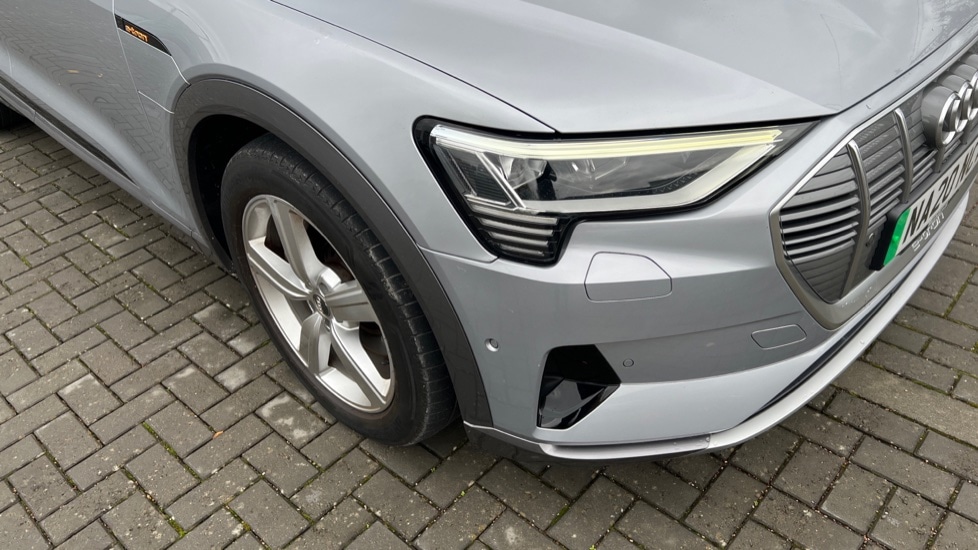 Used Audi e-tron 2020 for sale - 76375489: Photo 40