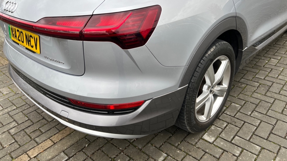 Used Audi e-tron 2020 for sale - 76375489: Photo 44