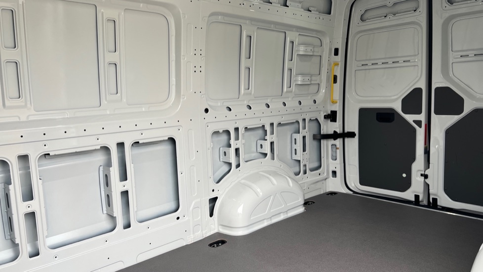 Used Volkswagen Crafter 2025 for sale - 76328099: Photo 9