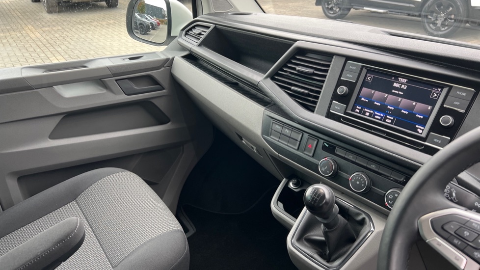 Used Volkswagen Transporter 2024 for sale - 76745209: Photo 12