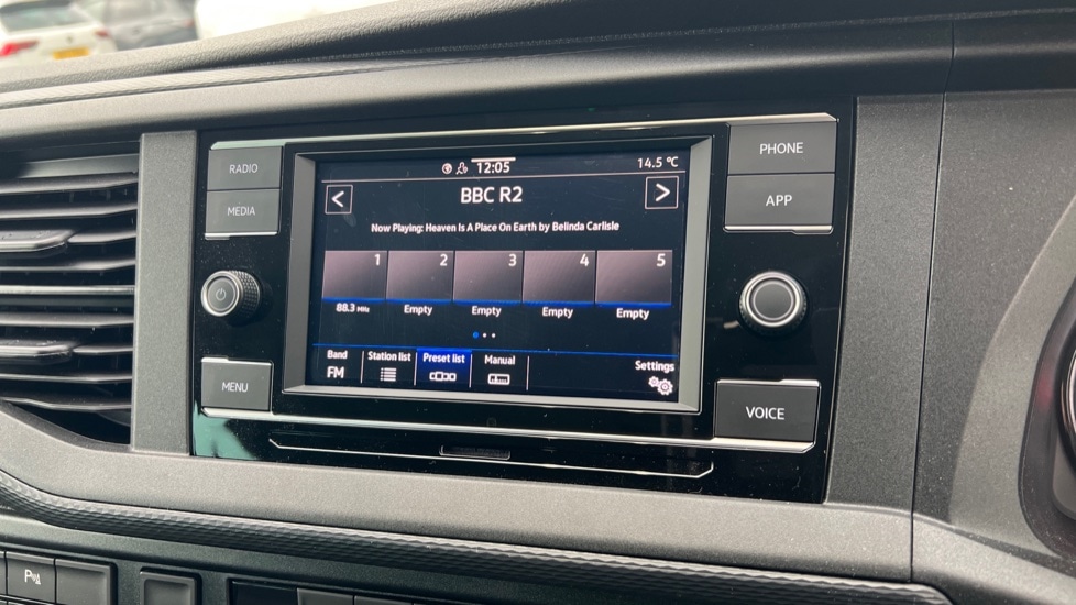 Used Volkswagen Transporter 2024 for sale - 76745209: Photo 16