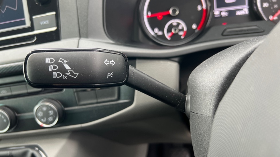 Used Volkswagen Transporter 2024 for sale - 76745209: Photo 27