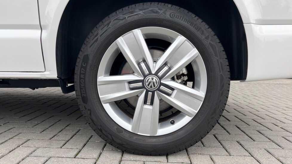 Used Volkswagen Transporter 2024 for sale - 76745209: Photo 35