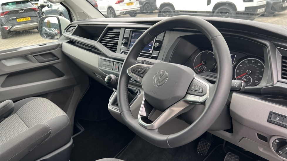Used Volkswagen Transporter 2024 for sale - 76745209: Photo 6