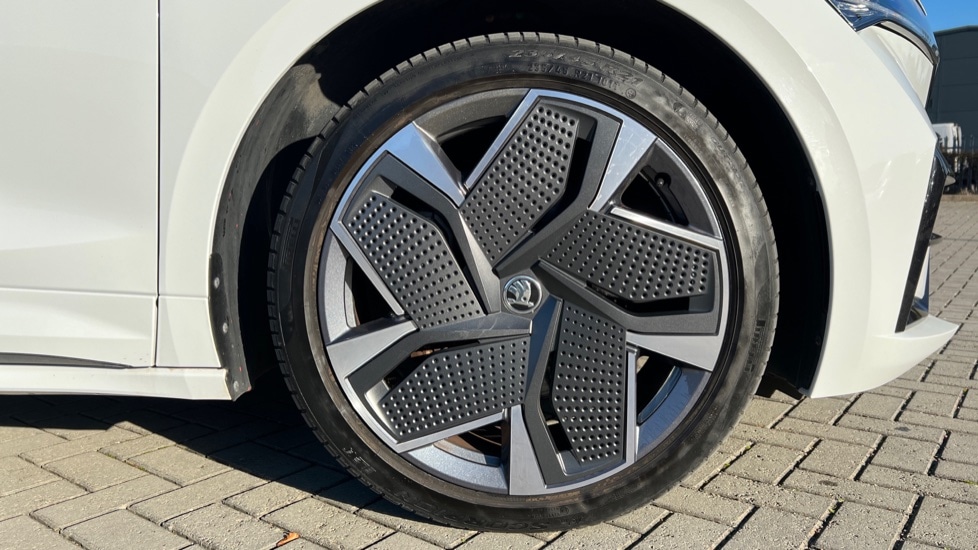 Used Skoda Enyaq 2023 for sale - 76452142: Photo 14