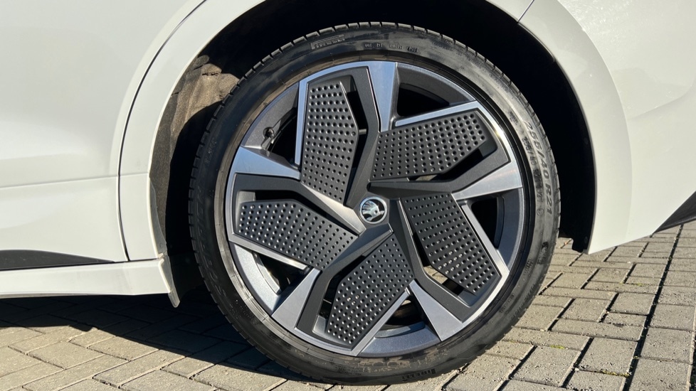 Used Skoda Enyaq 2023 for sale - 76452142: Photo 40