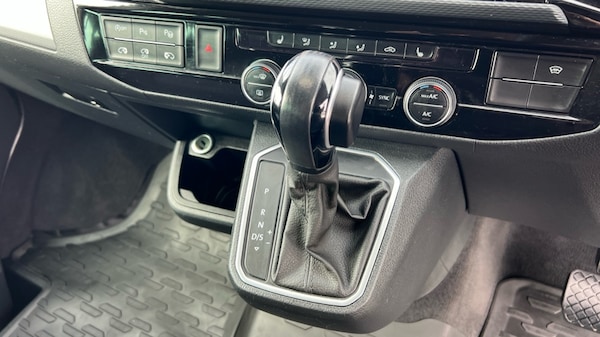 Used Volkswagen Caravelle 2020 for sale - 75641259: Photo 14