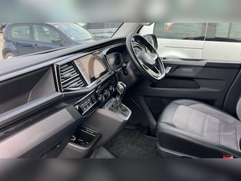 Used Volkswagen Caravelle 2020 for sale - 75641259: Photo