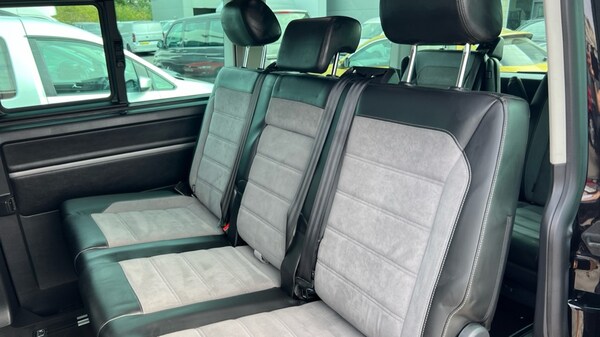 Used Volkswagen Caravelle 2020 for sale - 75641259: Photo 9