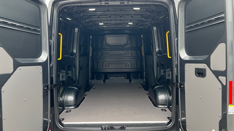 Used Volkswagen Crafter 2025 for sale - 77035789: Photo 10