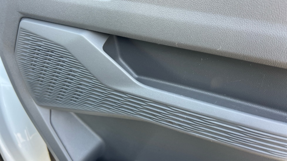 Used Volkswagen Transporter 2025 for sale - 75439682: Photo 40