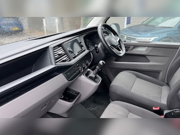Used Volkswagen Transporter 2024 for sale - 76079248: Photo 2