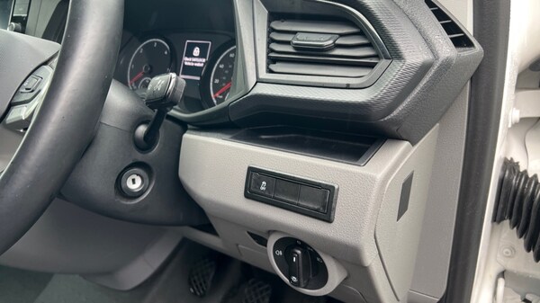Used Volkswagen Transporter 2024 for sale - 76079248: Photo 38