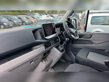 Used Volkswagen Crafter 2025 for sale - 76552328: Photo