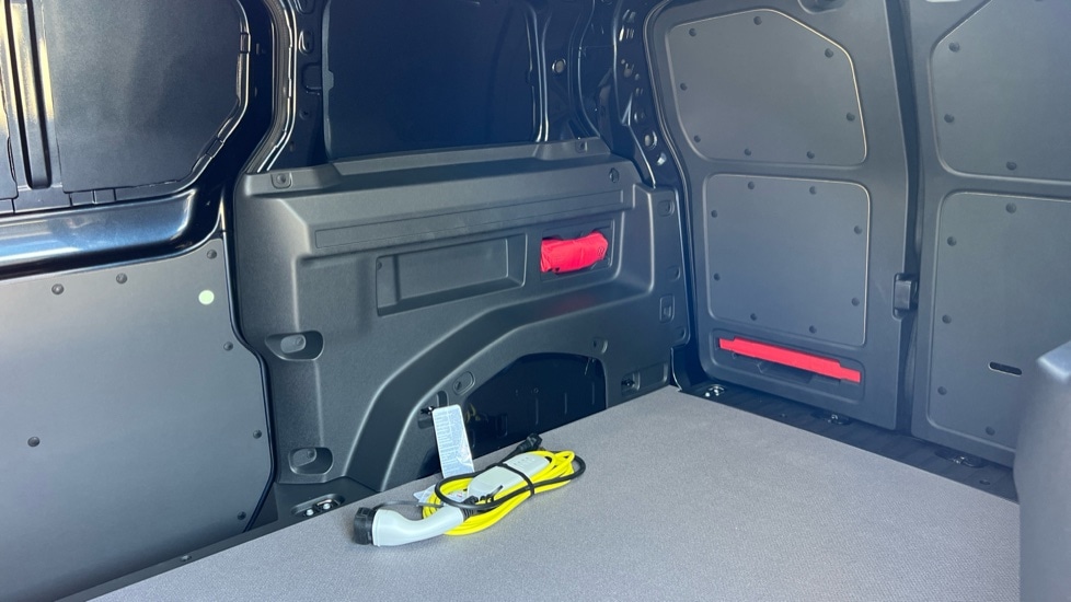 Used Volkswagen ID.Buzz 2025 for sale - 76328171: Photo 9