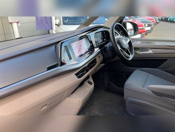 Used Volkswagen Multivan 2025 for sale - 76722261: Photo