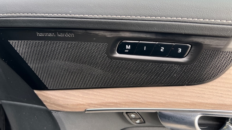 Used Volvo XC90 2025 for sale - 76221717: Photo 36