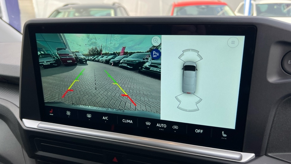 Used Volkswagen Transporter 2025 for sale - 76328282: Photo 28