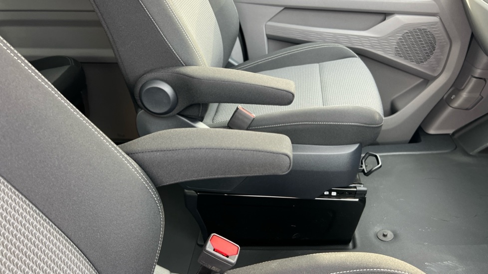 Used Volkswagen Transporter 2025 for sale - 76328282: Photo 38