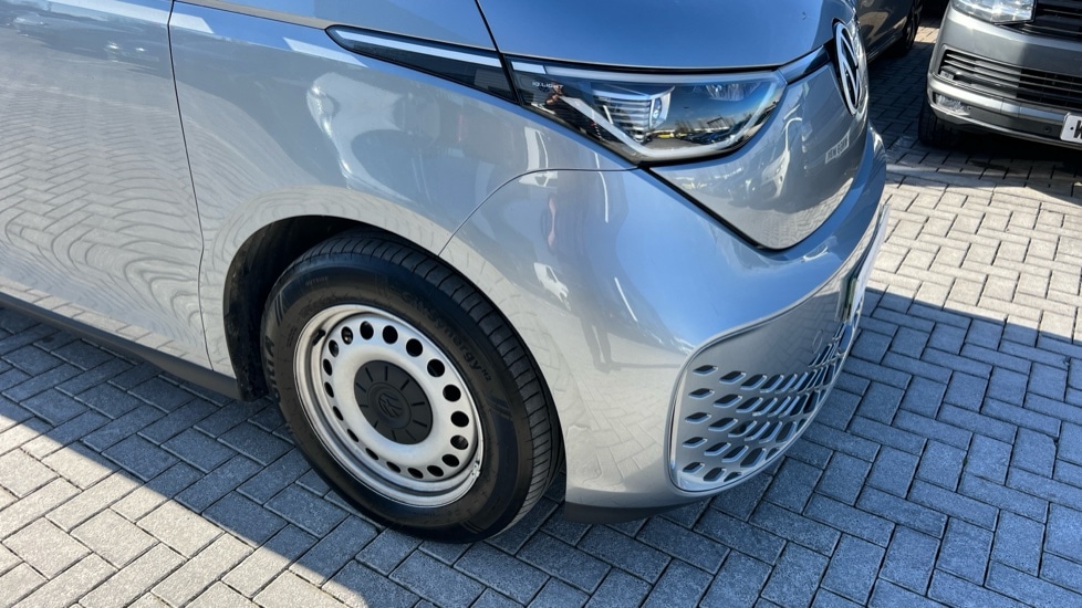 Used Volkswagen ID.Buzz 2024 for sale - 76302352: Photo 41