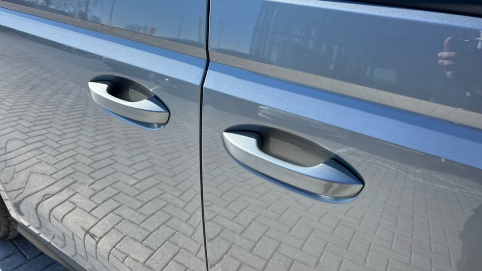 Used Volkswagen ID.Buzz 2024 for sale - 76302352: Photo 43