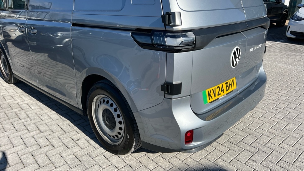 Used Volkswagen ID.Buzz 2024 for sale - 76302352: Photo 45