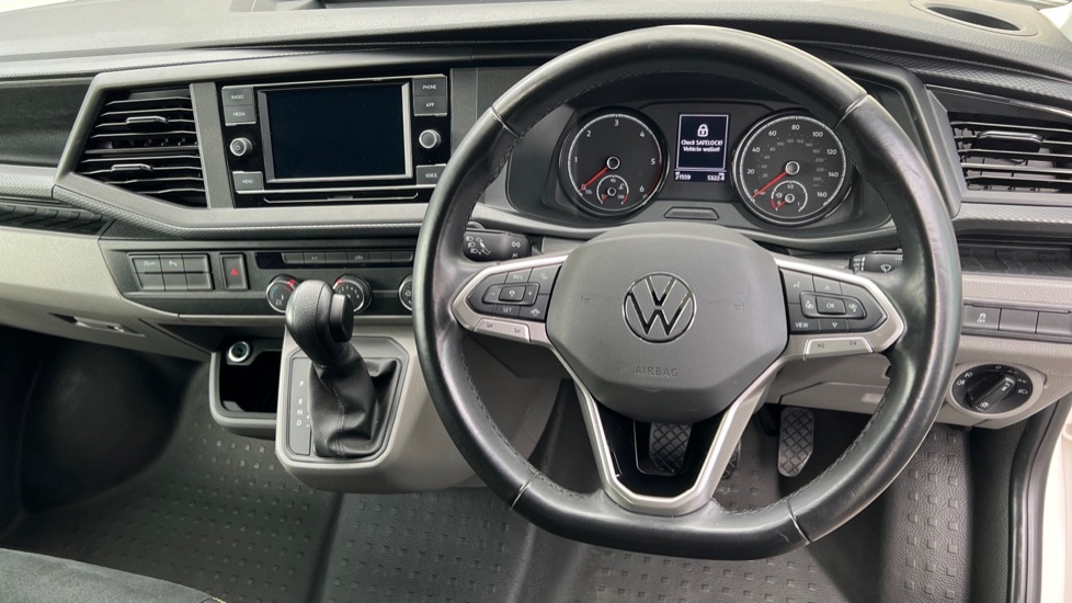 Used Volkswagen Transporter 2024 for sale - 76977669: Photo 11