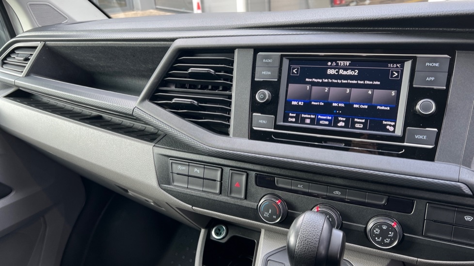 Used Volkswagen Transporter 2024 for sale - 76977669: Photo 12