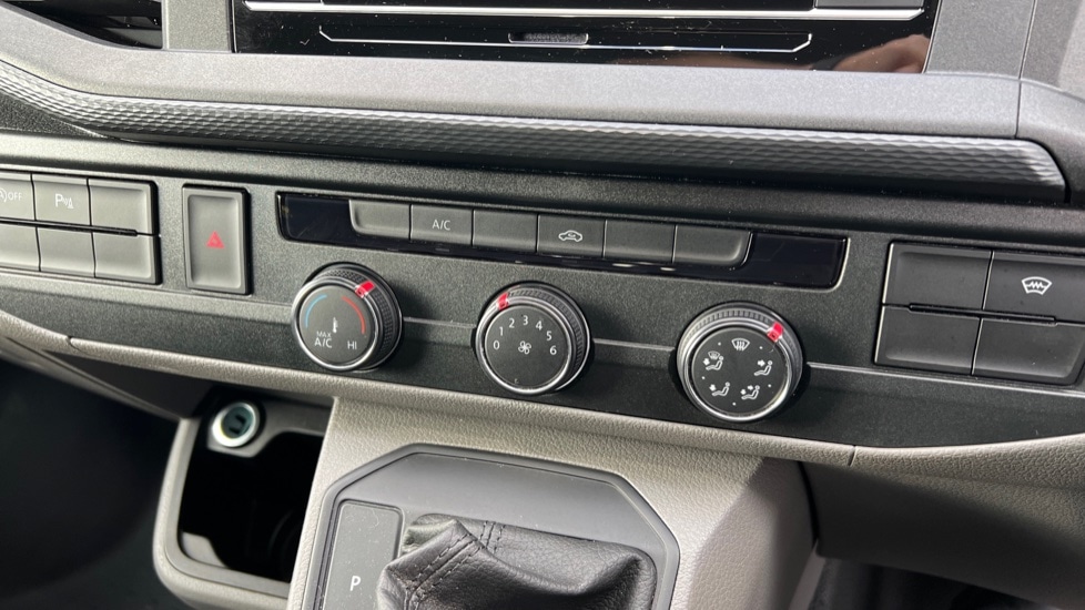 Used Volkswagen Transporter 2024 for sale - 76977669: Photo 13