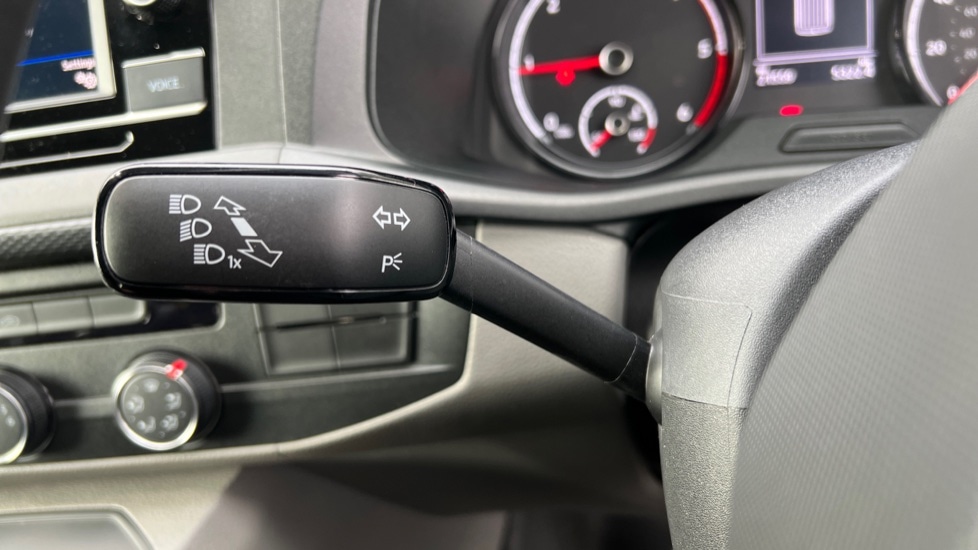 Used Volkswagen Transporter 2024 for sale - 76977669: Photo 27