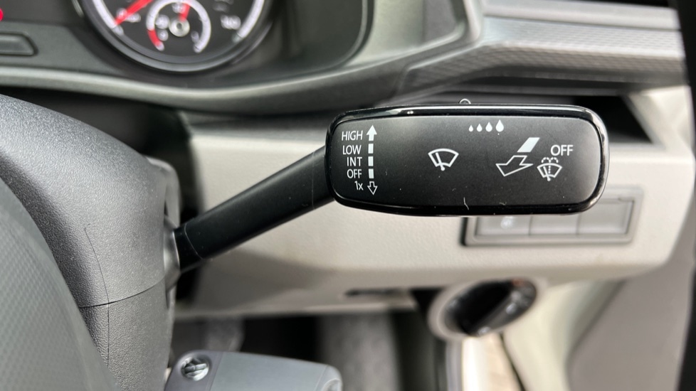 Used Volkswagen Transporter 2024 for sale - 76977669: Photo 29