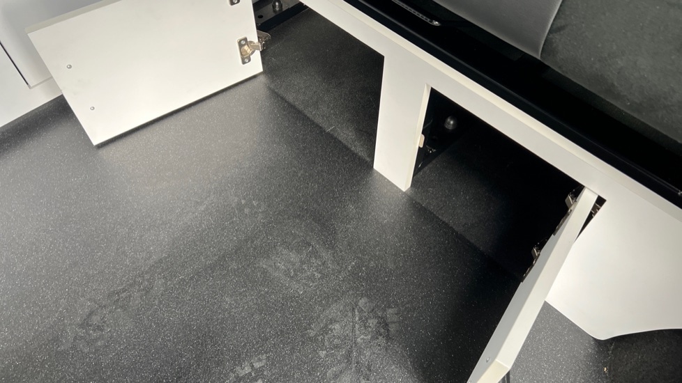 Used Volkswagen Transporter 2024 for sale - 76977669: Photo 42