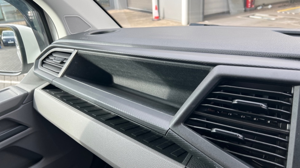 Used Volkswagen Transporter 2024 for sale - 76977669: Photo 44