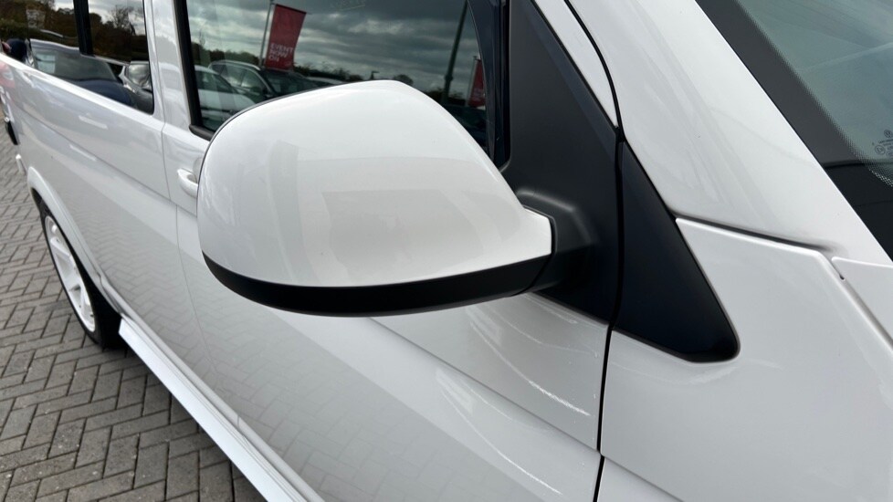 Used Volkswagen Transporter 2024 for sale - 76977669: Photo 49