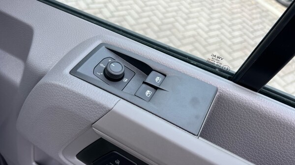 Used Volkswagen Crafter 2025 for sale - 76130580: Photo 23