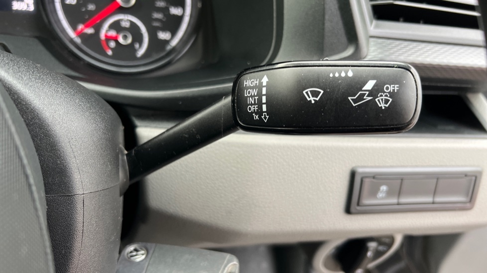 Used Volkswagen Transporter 2022 for sale - 76766361: Photo 29