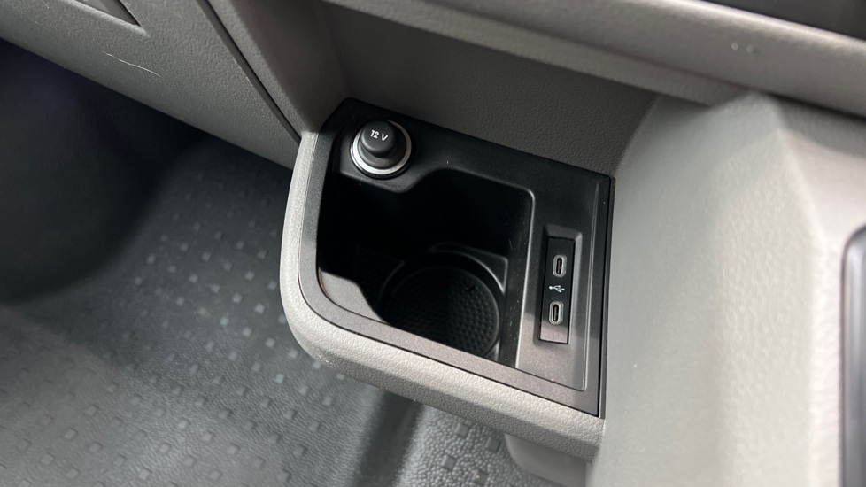 Used Volkswagen Transporter 2022 for sale - 76766361: Photo 37