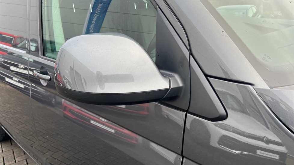 Used Volkswagen Transporter 2022 for sale - 76766361: Photo 42