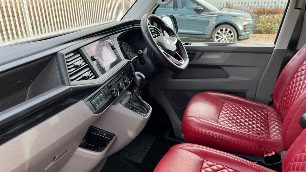 Used Volkswagen Transporter 2020 for sale - 76552294: Photo 2