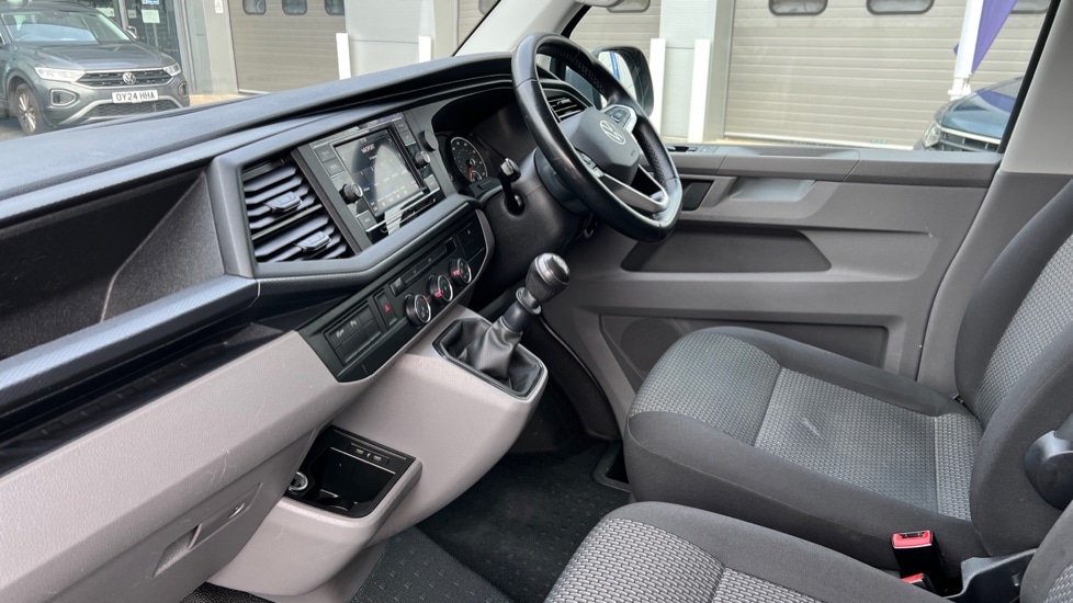 Used Volkswagen Transporter 2021 for sale - 76373013: Photo 2