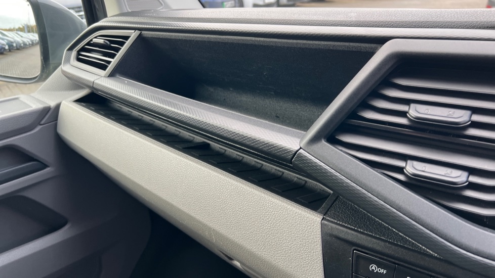 Used Volkswagen Transporter 2021 for sale - 76373013: Photo 36