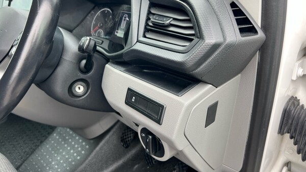 Used Volkswagen Transporter 2022 for sale - 75698619: Photo 38