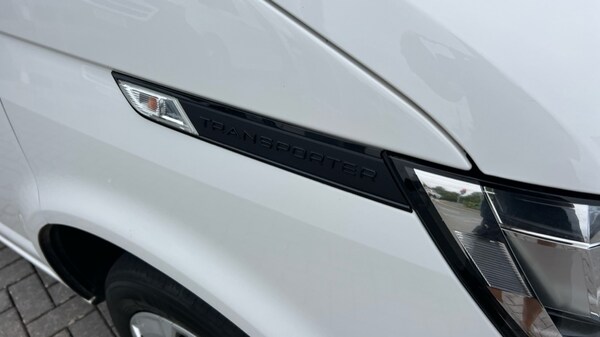 Used Volkswagen Transporter 2022 for sale - 75698619: Photo 41