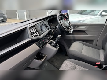 Used Volkswagen Transporter 2022 for sale - 77075752: Photo